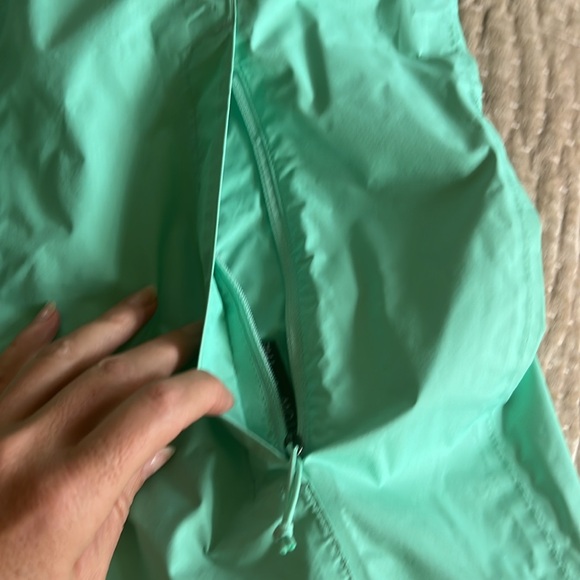 The North face women’s rain jacket hyvent 2.5 - Picture 4 of 8